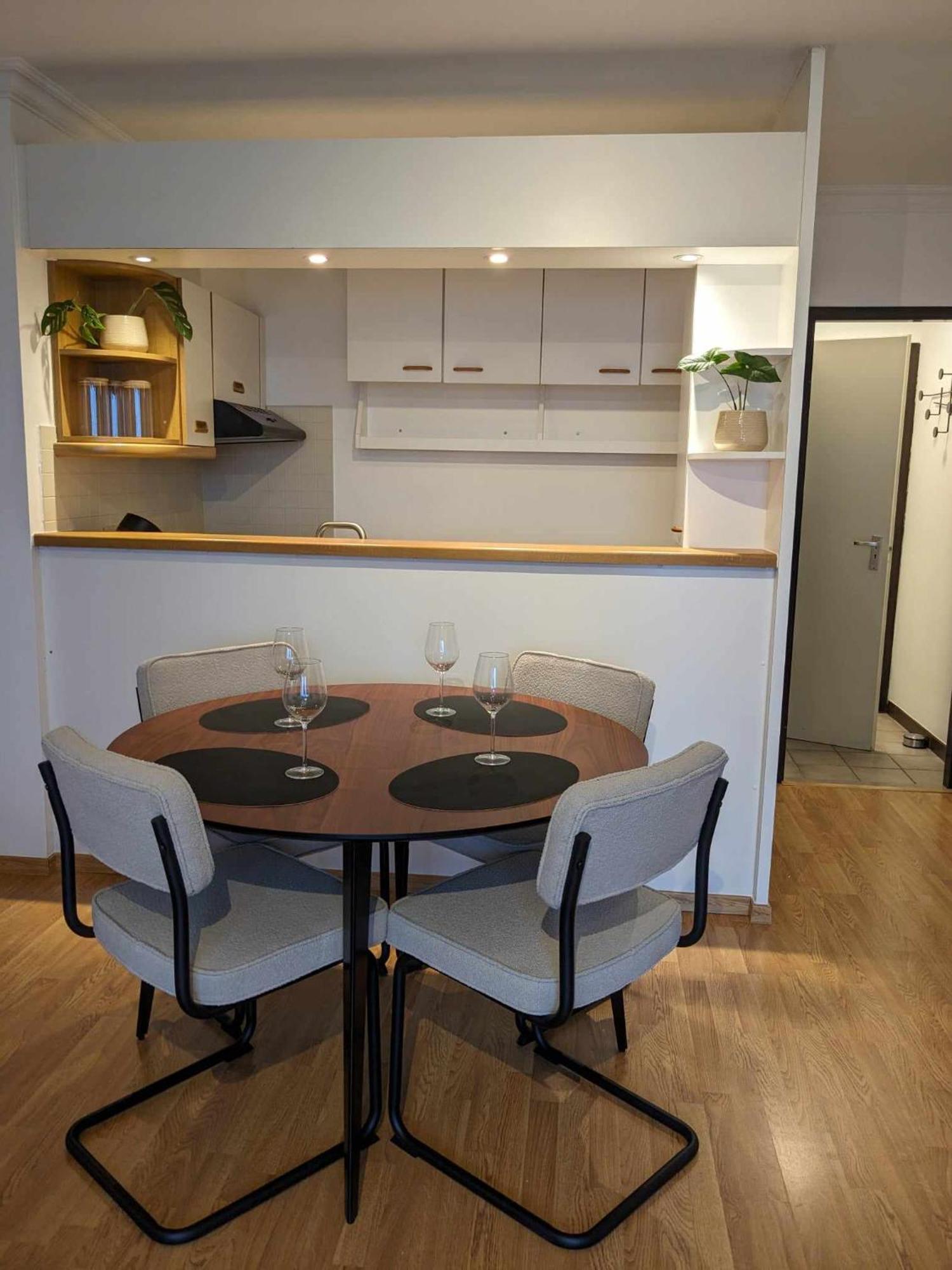 Vista Linda, Leuk Appartement Vlak Bij Zeedijk En Strand オステンド エクステリア 写真